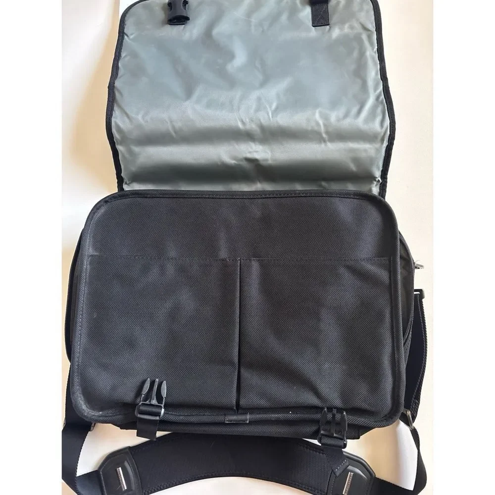 Briggs & Riley Laptop Briefcase Travelware Black Style KMC310-4 (17.5”x13.5”)